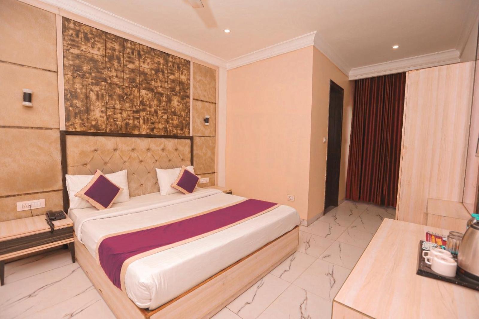 Hotel Almora Inn - Near By Delhi International Airport - With Free Airport Pickup And Drop Nové Dillí Exteriér fotografie