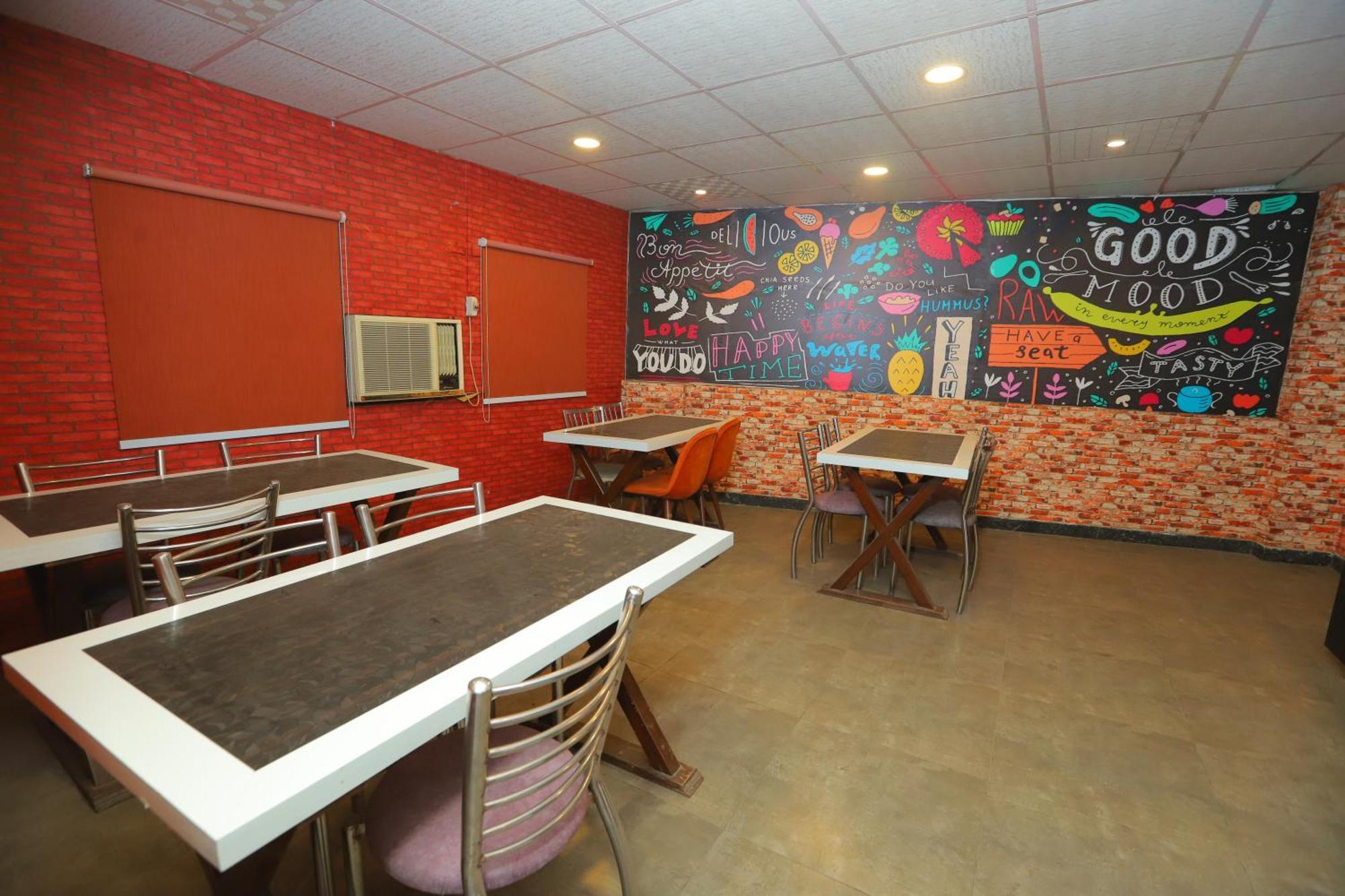 Hotel Almora Inn - Near By Delhi International Airport - With Free Airport Pickup And Drop Nové Dillí Exteriér fotografie