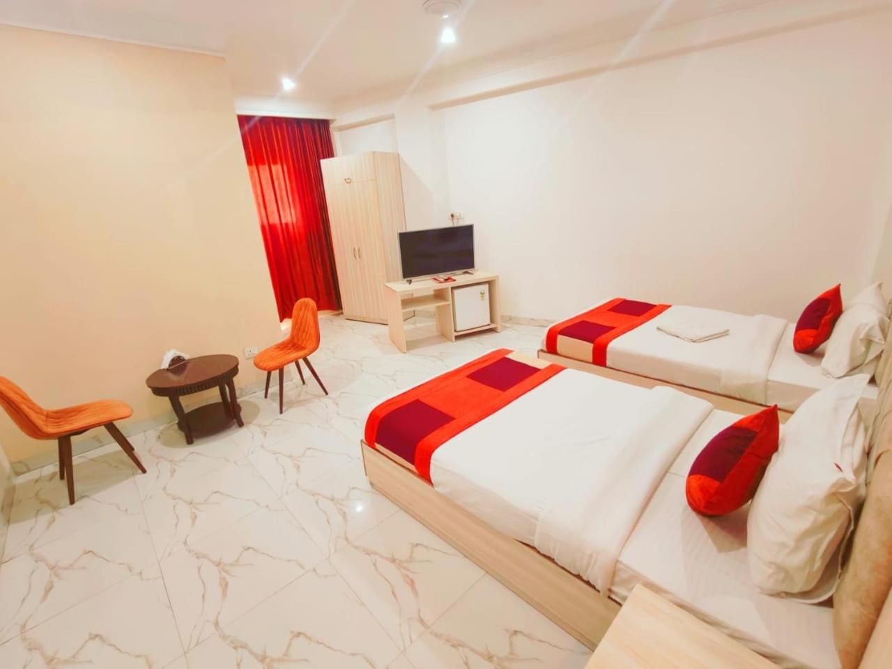 Hotel Almora Inn - Near By Delhi International Airport - With Free Airport Pickup And Drop Nové Dillí Exteriér fotografie