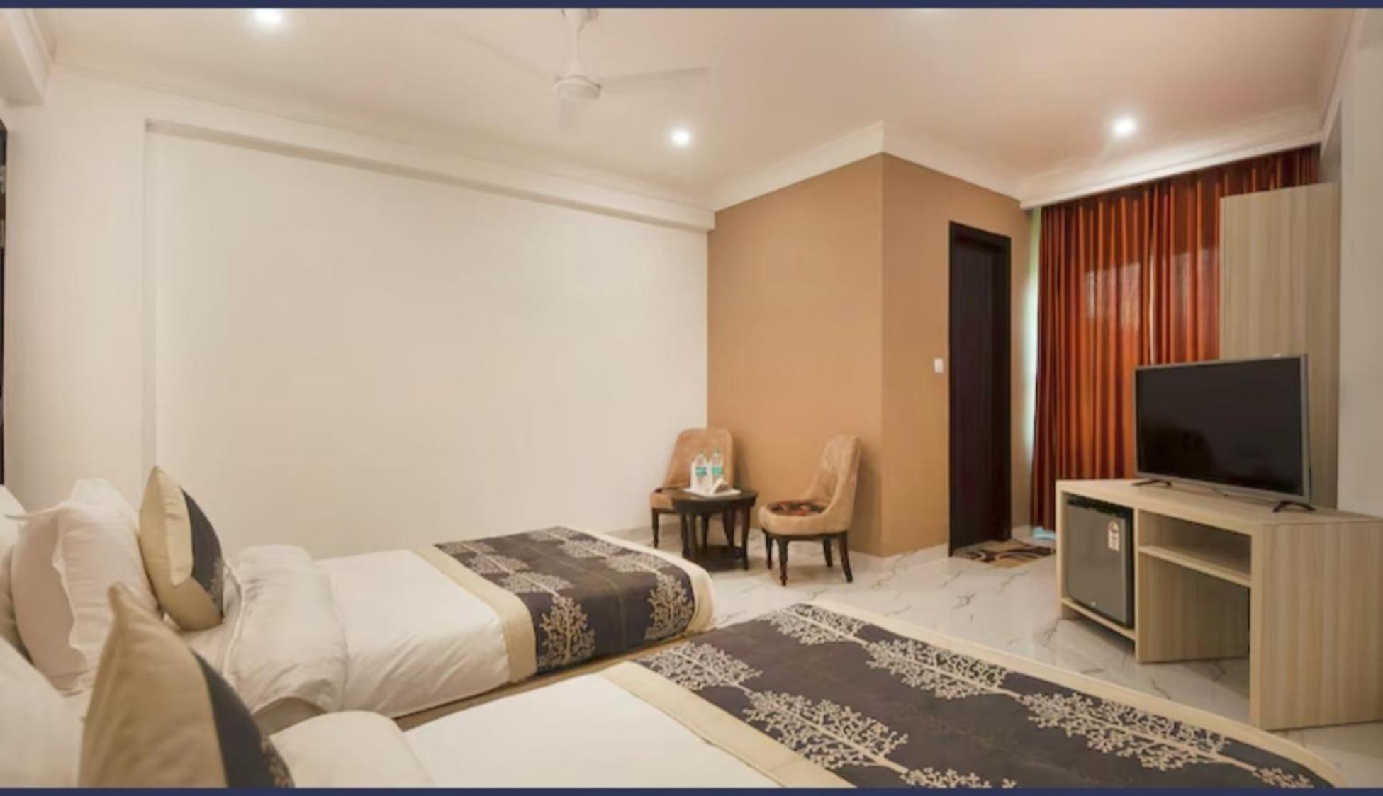 Hotel Almora Inn - Near By Delhi International Airport - With Free Airport Pickup And Drop Nové Dillí Exteriér fotografie