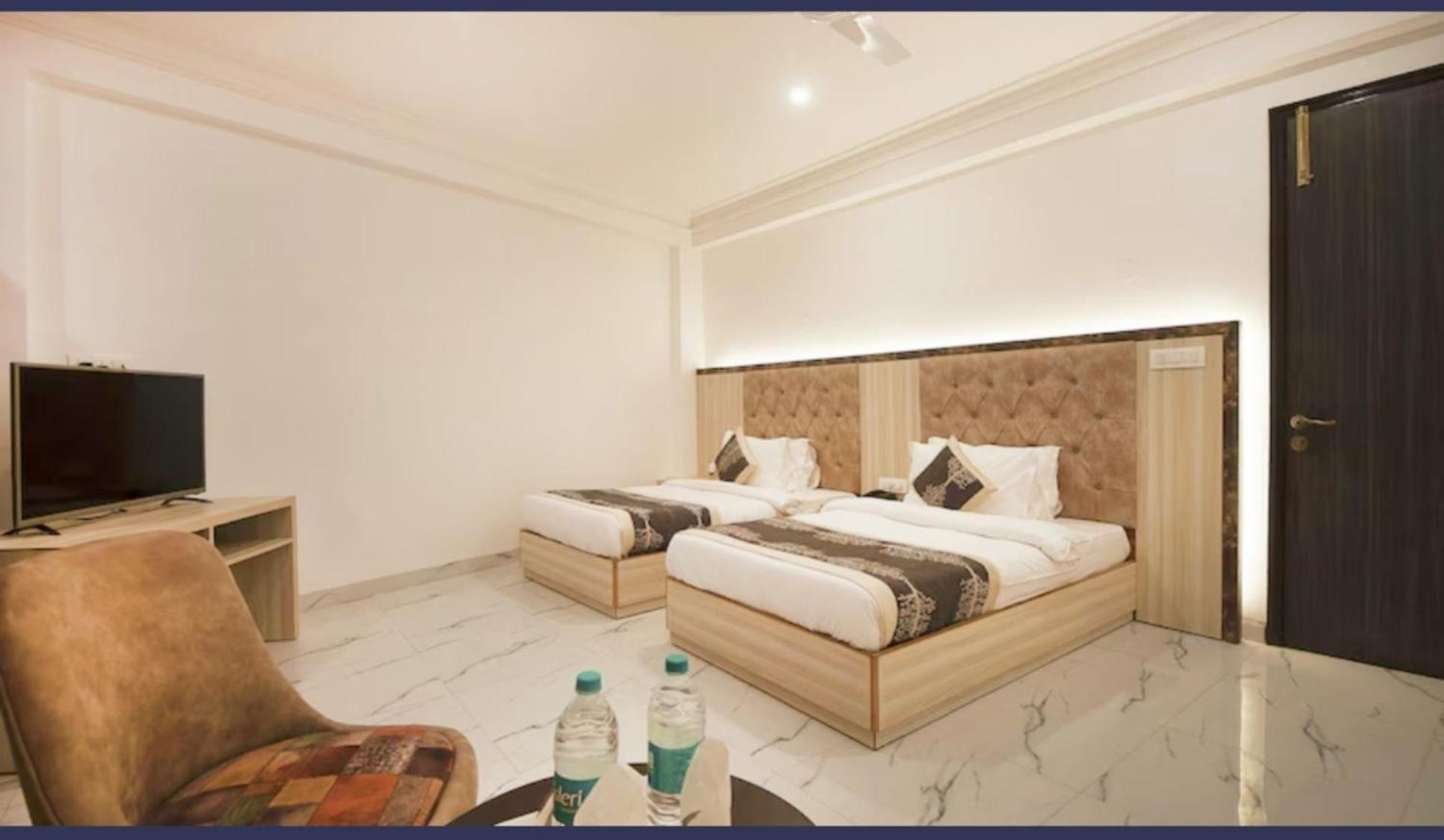 Hotel Almora Inn - Near By Delhi International Airport - With Free Airport Pickup And Drop Nové Dillí Exteriér fotografie
