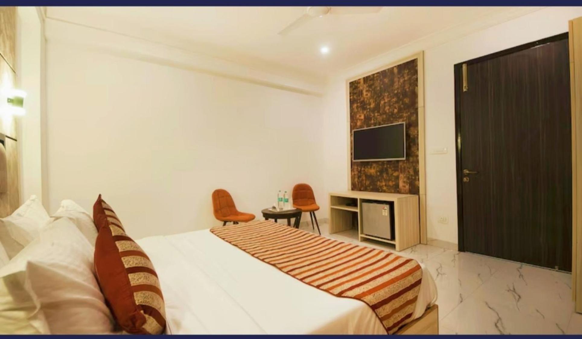 Hotel Almora Inn - Near By Delhi International Airport - With Free Airport Pickup And Drop Nové Dillí Exteriér fotografie