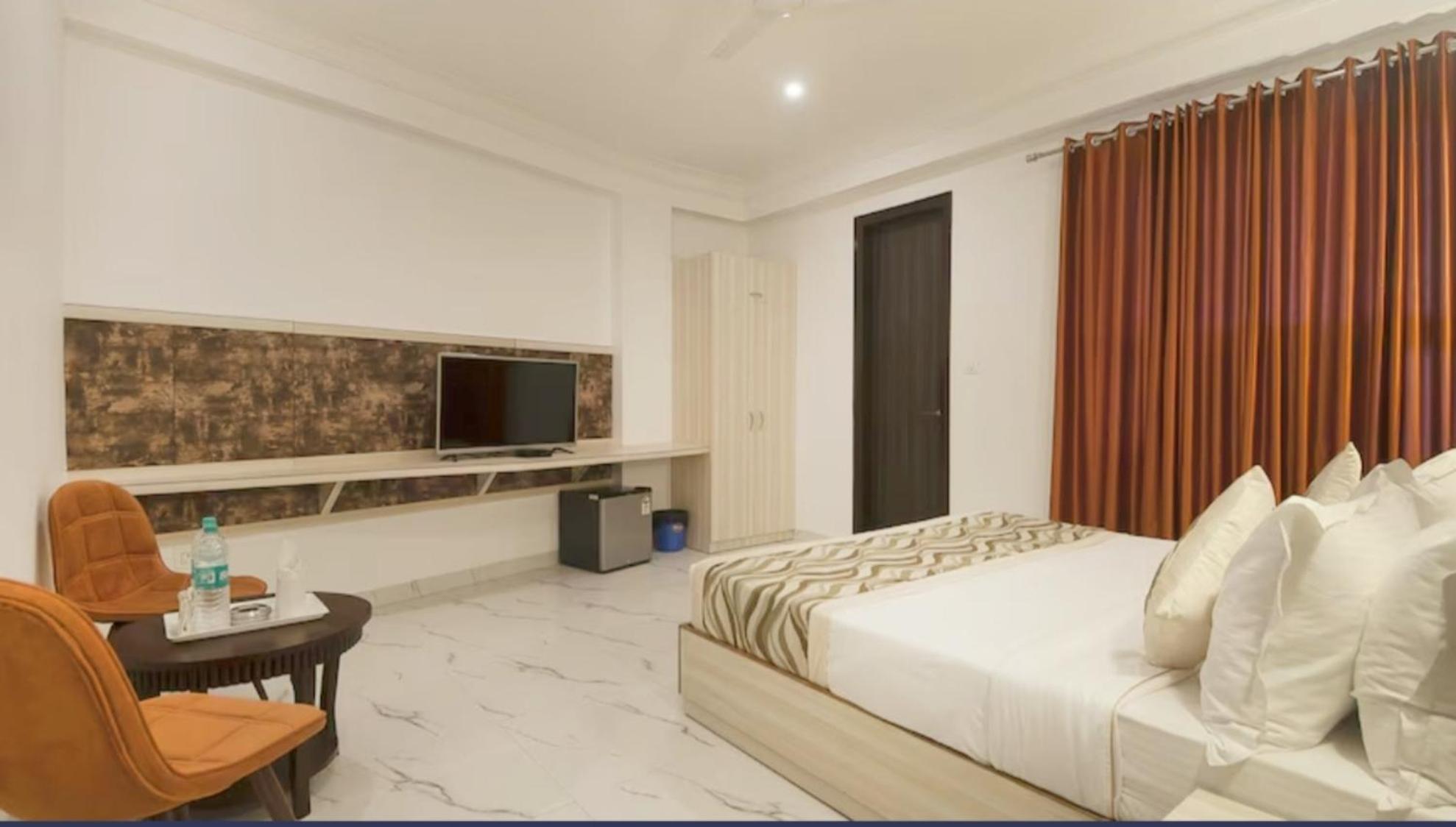 Hotel Almora Inn - Near By Delhi International Airport - With Free Airport Pickup And Drop Nové Dillí Exteriér fotografie