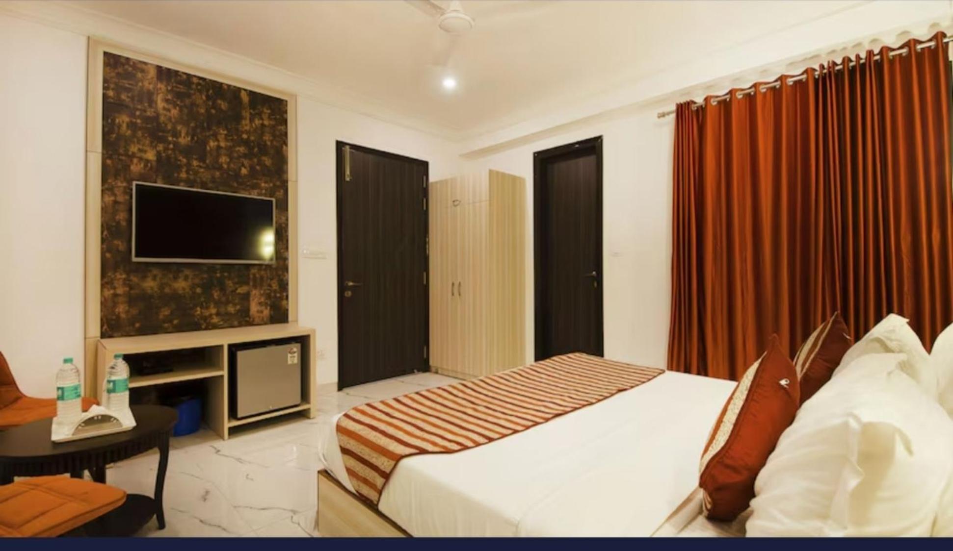 Hotel Almora Inn - Near By Delhi International Airport - With Free Airport Pickup And Drop Nové Dillí Exteriér fotografie