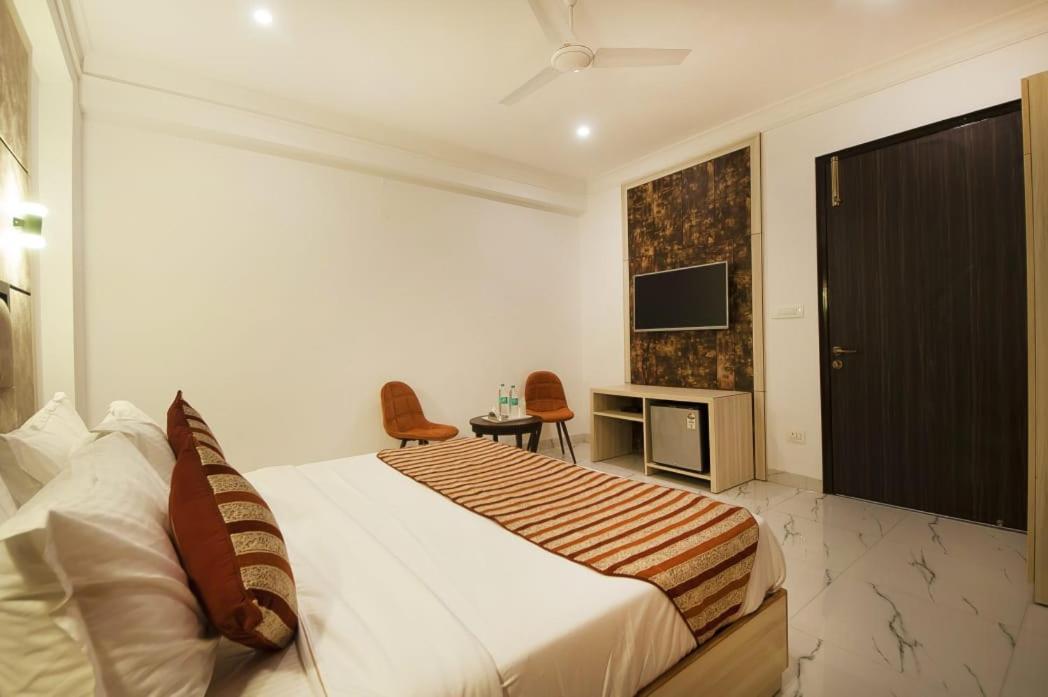 Hotel Almora Inn - Near By Delhi International Airport - With Free Airport Pickup And Drop Nové Dillí Exteriér fotografie
