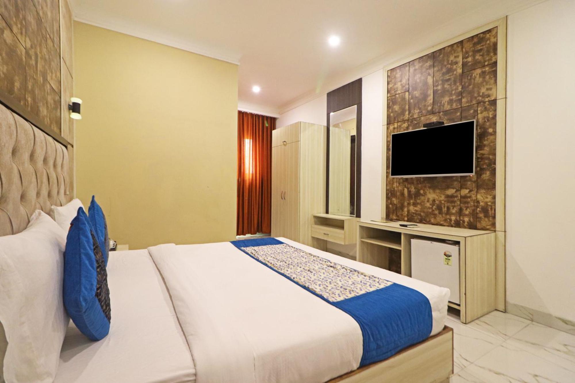 Hotel Almora Inn - Near By Delhi International Airport - With Free Airport Pickup And Drop Nové Dillí Exteriér fotografie