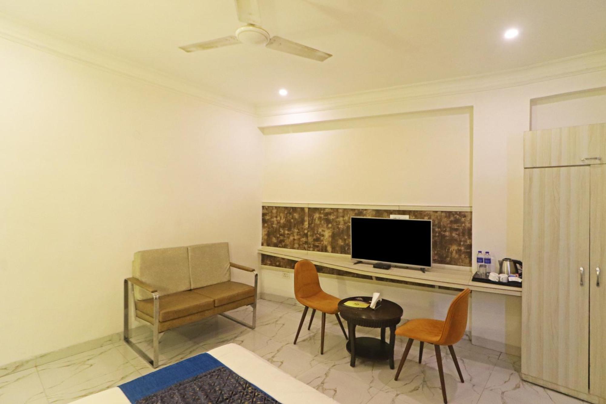 Hotel Almora Inn - Near By Delhi International Airport - With Free Airport Pickup And Drop Nové Dillí Exteriér fotografie
